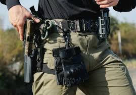 ikat pinggang militer