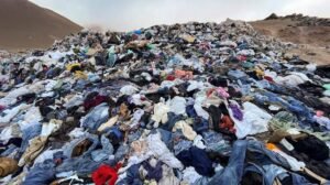 Mengapa Tren Fast Fashion Sangat Merusak Lingkungan Hidup: