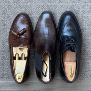 Tips Memakai Shoe Tree Kayu Untuk Menjaga Bentuk Sepatu: