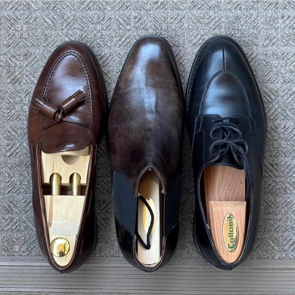 Tips Memakai Shoe Tree Kayu Untuk Menjaga Bentuk Sepatu: